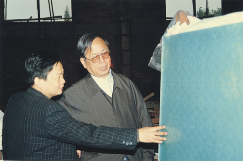 中國建材協(xié)會(huì)會(huì)長張人為多次來公司指導(dǎo)工作